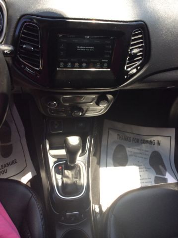 2019 Jeep Compass  - Auto Connection