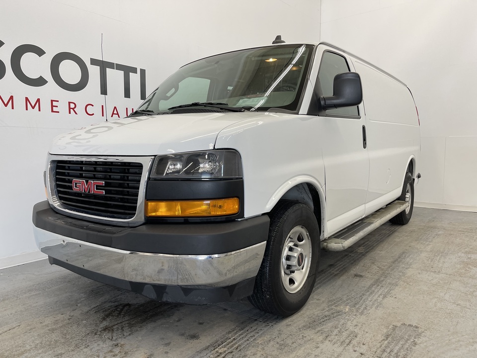 2019 GMC Savana Cargo Van  - Camions Commerciaux John Scotti