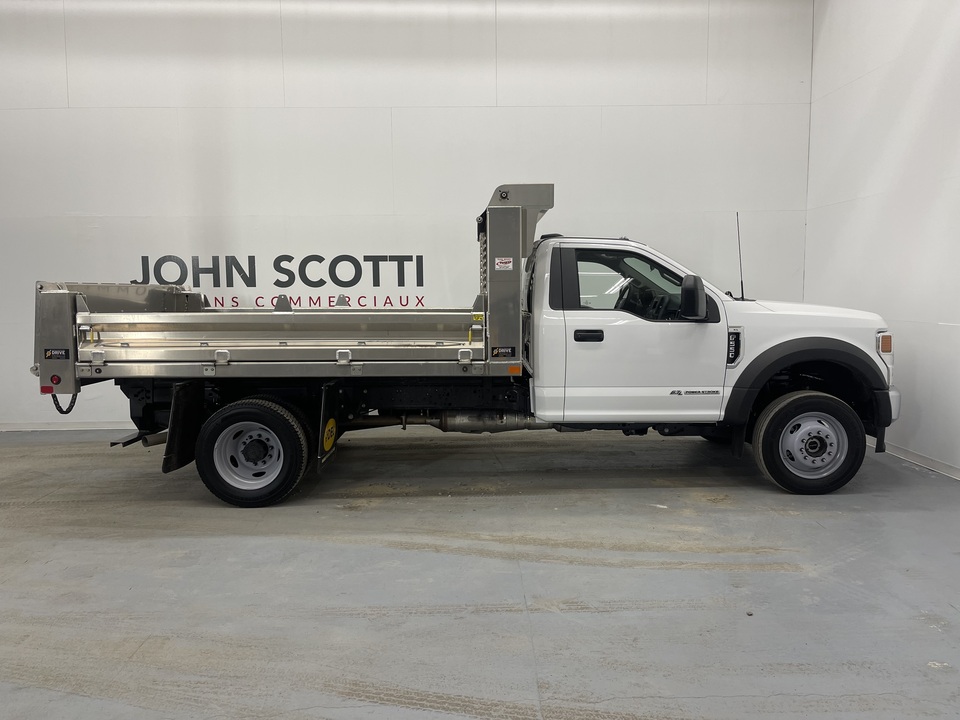 2022 Ford F-550  - Camions Commerciaux John Scotti