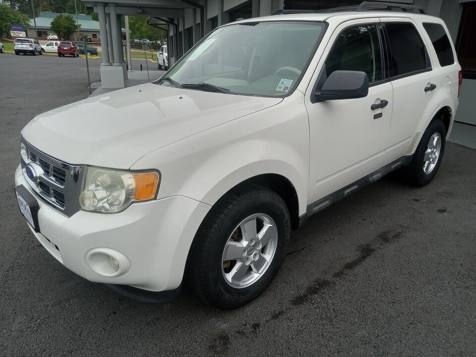 2011 Ford Escape  - Koury Cars