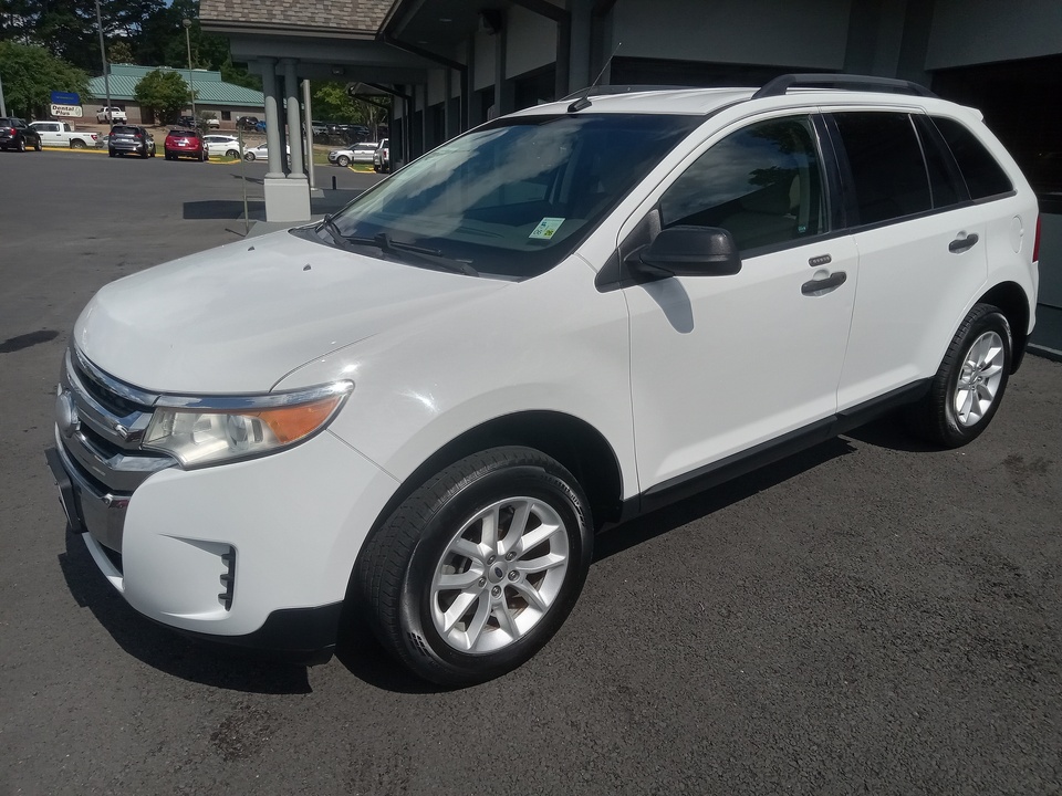 2014 Ford Edge SE  - SA74676  - Koury Cars