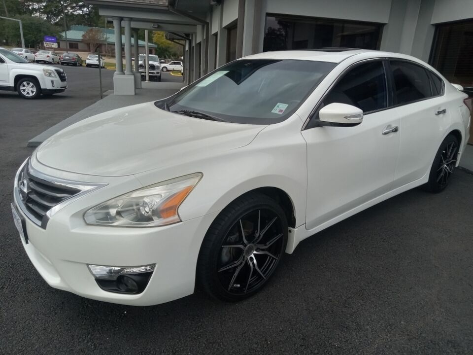 2013 Nissan Altima  - Koury Cars