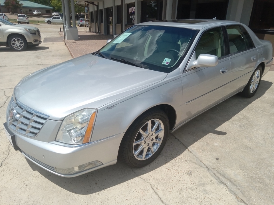 2011 Cadillac DTS Luxury Collection  - A143687  - Koury Cars