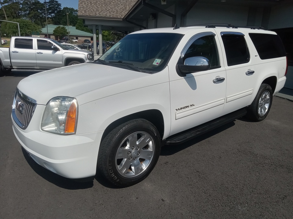 2011 GMC Yukon XL SLT 2WD  - S391824  - Koury Cars