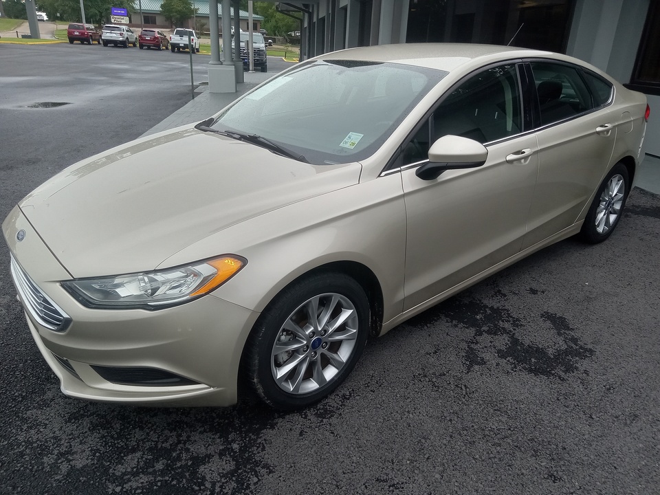 2017 Ford Fusion SE  - A395345  - Koury Cars