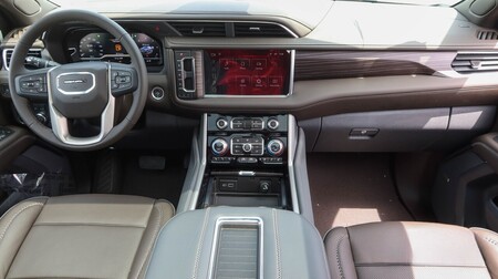 2023 GMC Yukon Denali 4WD  - Dresden Motors
