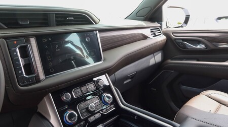 2023 GMC Yukon Denali 4WD  - Dresden Motors