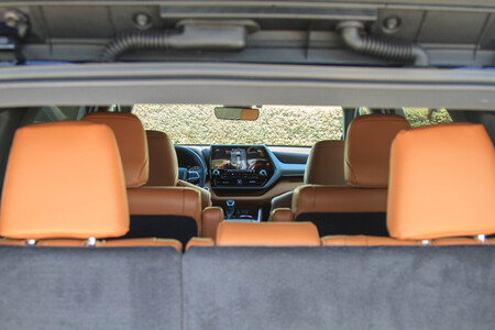 2023 Toyota Highlander  - Dresden Motors