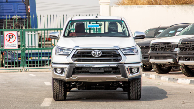 2024 Toyota Hilux SR5 4WD 2.7 GLXS-G AT Petrol  - R2804418  - Dresden Motors