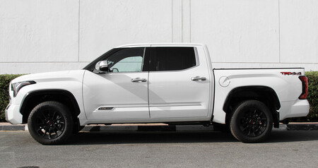 2022 Toyota Tundra  - Dresden Motors
