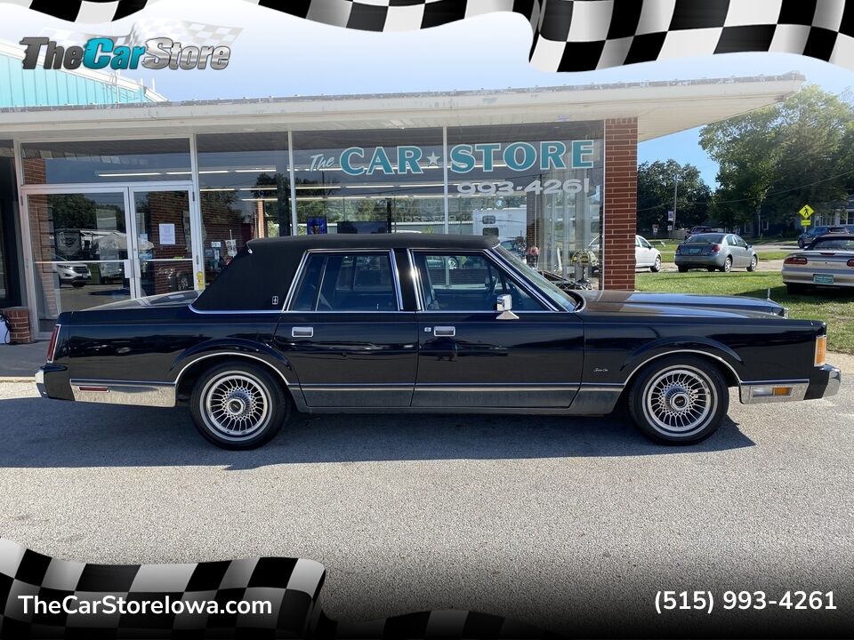 1989 Lincoln Town Car  - The Car Store