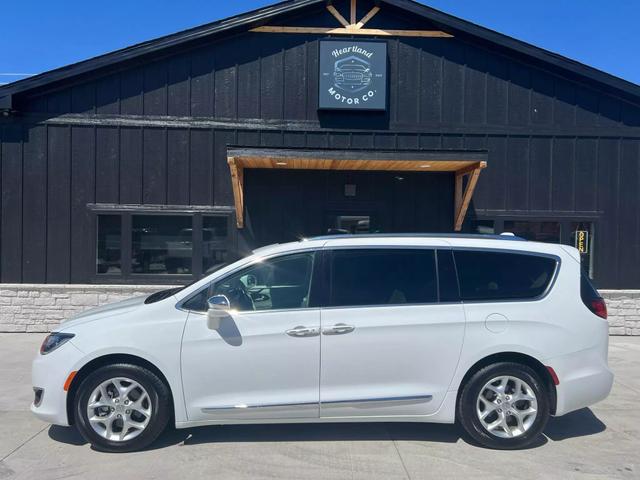 2020 Chrysler Pacifica Limited Minivan 4D  - LR114618  - Heartland Motor Company