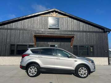 2019 Ford Escape SE S