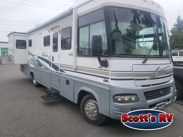 2004 Winnebago Adventurer  - 19985  - Scott’s RV