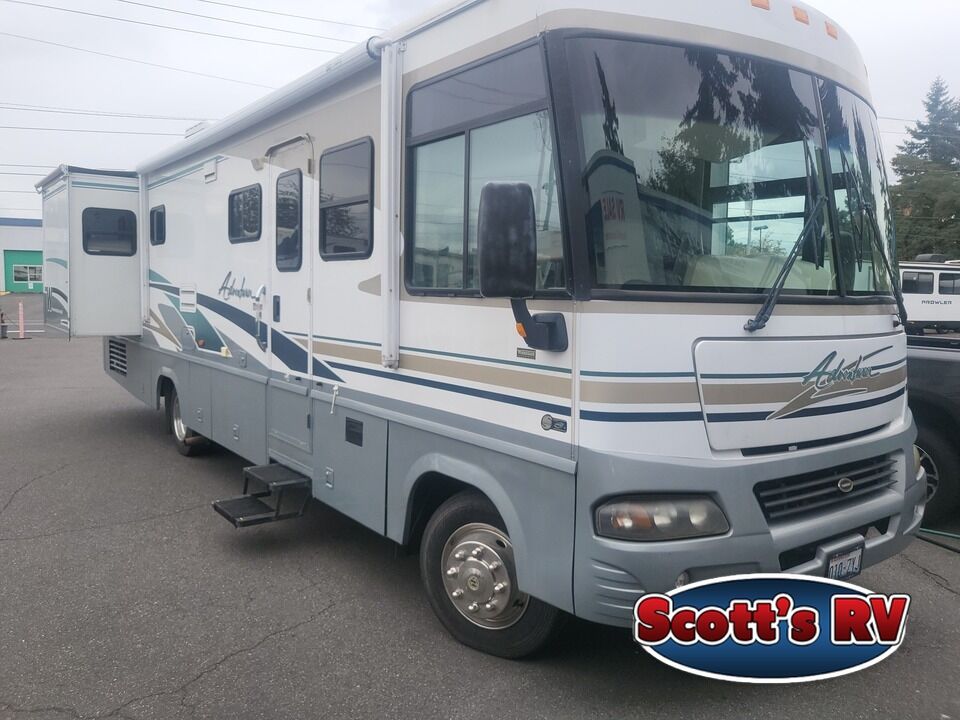 2004 Winnebago Adventurer  - Scott’s RV