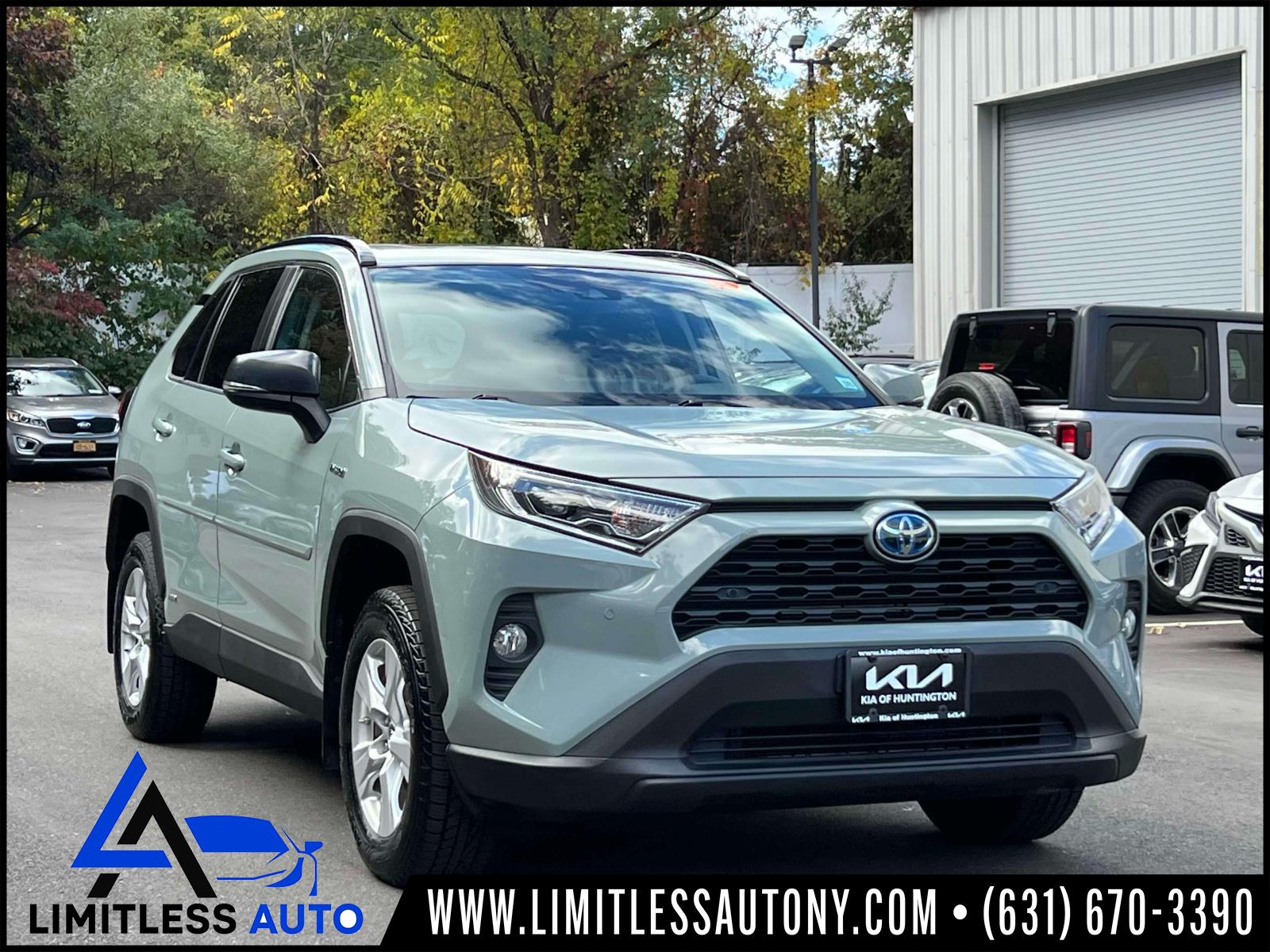 2019 Toyota RAV-4 Hybrid XLE  - KU5249T  - Limitless Autos