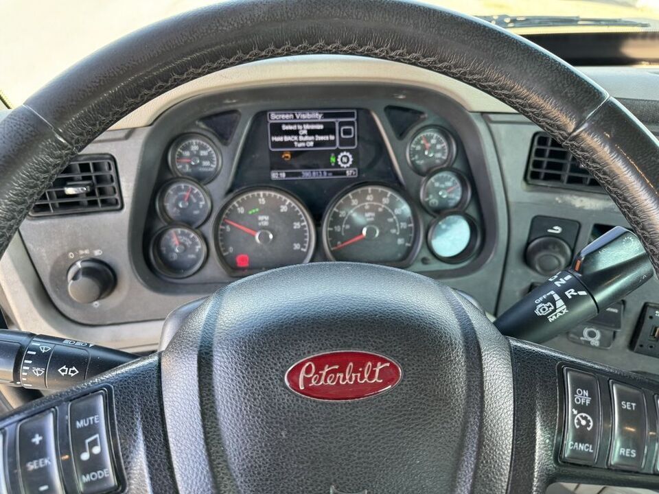 2022 Peterbilt 579  - Correct Truck & Trailer, Inc